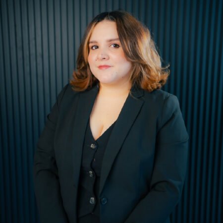 teamMesa de trabajo 3-100